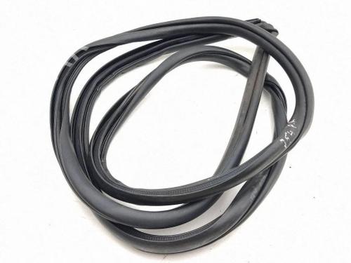 Used Rubber door seal Rubber door seal TOYOTA COROLLA Estate (_E21_) 2.0 Hybrid (MZEH12) (184 hp) 40465890 40465890