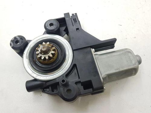 Right rear window motor VOLVO V70 II (285) D5 | BP28903437E22 