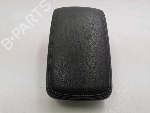 Used Armrest / Center console Armrest / Center console 28849939 28849939