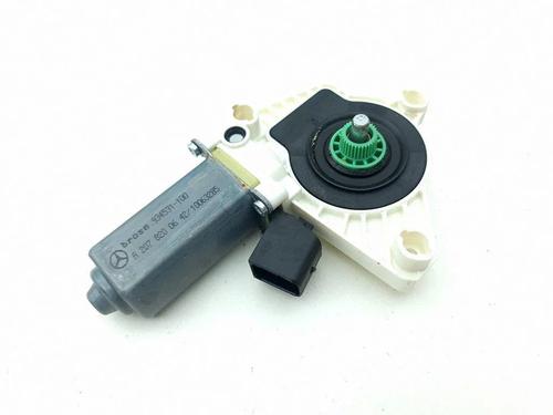 Used Right rear window motor Right rear window motor MERCEDES-BENZ CLS Shooting Brake (X218) CLS 250 CDI / BlueTEC / d (218.903, 218.904) (204 hp) 40232559 40232559