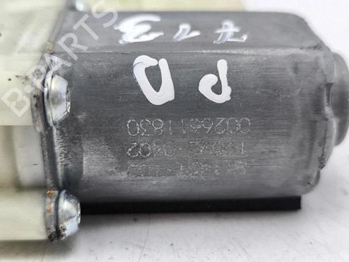 Right front window motor RENAULT CLIO V (B7_) 1.3 TCe 130 (B7MF) | BP38279104E20 - Image 6