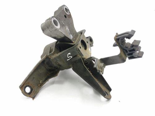 Used Engine mount TOYOTA AURIS (_E18_) 1.4 D-4D (NDE180_, NDE180R) (90 hp) 28903337