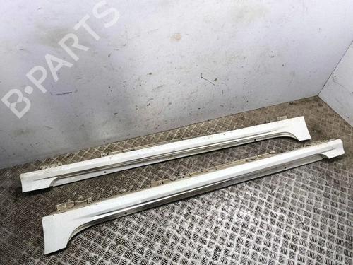 Used Left sideskirt Left sideskirt 39575748 39575748