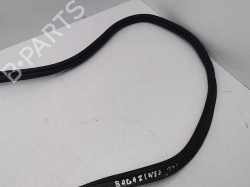 Rubber door seal VW GOLF VIII (CD1, DA1) 1.0 TSI | BP28898323C142 