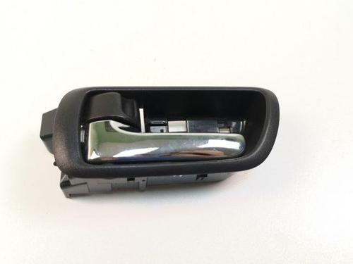 Used Rear left interior door handle TOYOTA COROLLA Verso (_E12_) 2.0 D-4D (CDE120_, CDE120R) (90 hp) 28868781