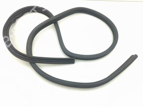 Used Rubber door seal MASERATI QUATTROPORTE V 4.2 (400 hp) 28906538