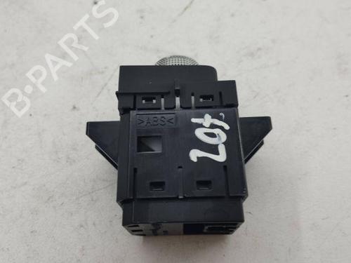 Switch AUDI Q5 (8RB) 2.0 TDI quattro | BP28855465I30 