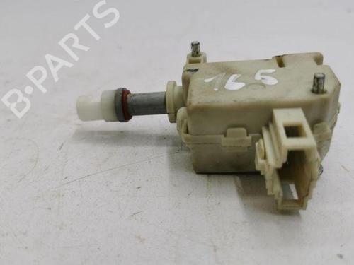Fuel door actuator AUDI A8 D3 (4E2, 4E8) 4.2 quattro | BP28841822E18