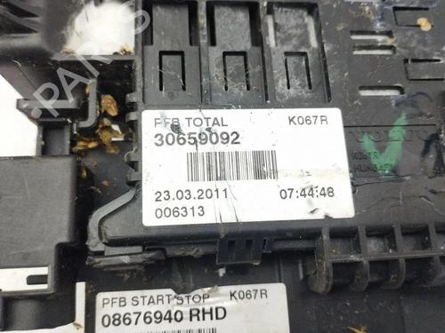 Fuse box VOLVO S60 II (134) DRIVe / D2 | BP40208991E1 - Image 9