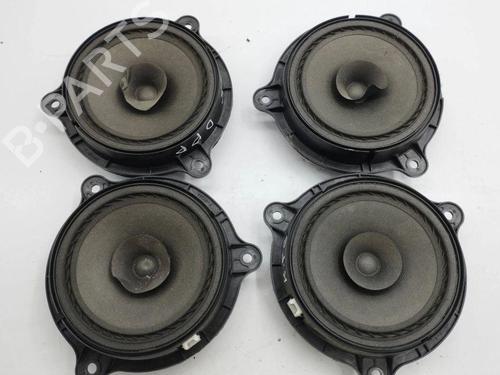 Used Electronic module NISSAN X-TRAIL II (T31) 2.0 dCi 4x4 (150 hp) 28876732