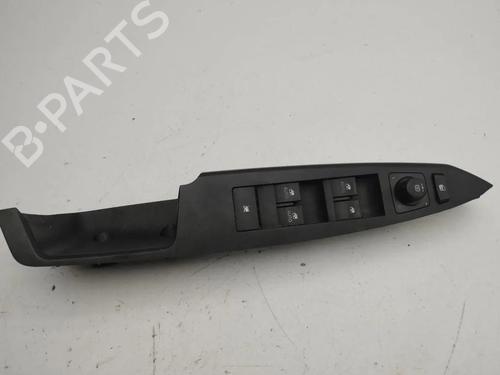 Used Right front window switch Right front window switch 36313887 36313887