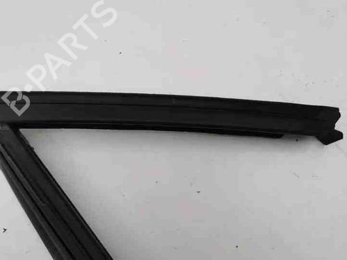Rubber door seal CITROËN C4 III (BA_, BB_, BC_) ë-C4 (BCZKXC, BZCKSC) | BP28865095C142 