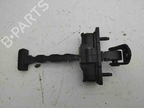 Used Hinge/Door check strap PEUGEOT 2008 II (UD_, US_, UY_, UJ_, UR_, UC_) 1.5 BlueHDI 110 (UDYHSK) (110 hp) 28900982