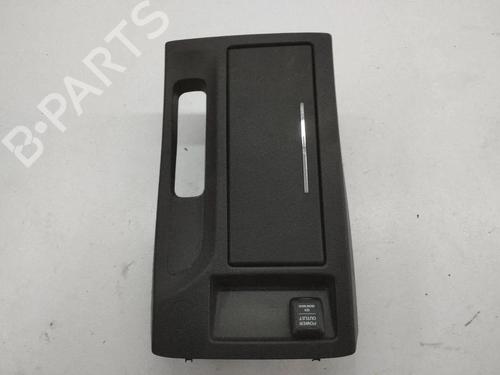 Kopholder/Genstandsholder Kopholder/Genstandsholder HONDA CR-V IV (RM_) 2.0 AWD (RE5, RM2) (155 hp) 37403612 37403612