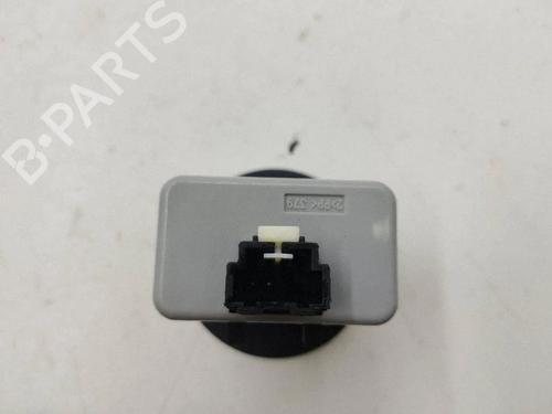 Switch HYUNDAI i30 Coupe 1.6 CRDi | BP38248011I30 - Image 6