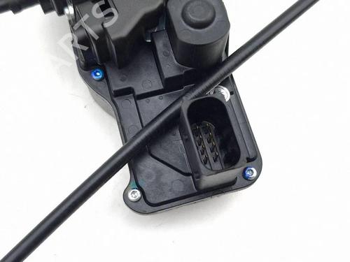 Rear left lock TESLA MODEL S (5YJS) 70D AWD | BP37798252C100 - Image 5