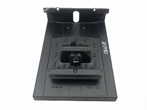 Switch TESLA MODEL S (5YJS) 85D AWD | BP40191151I30 - Image 3