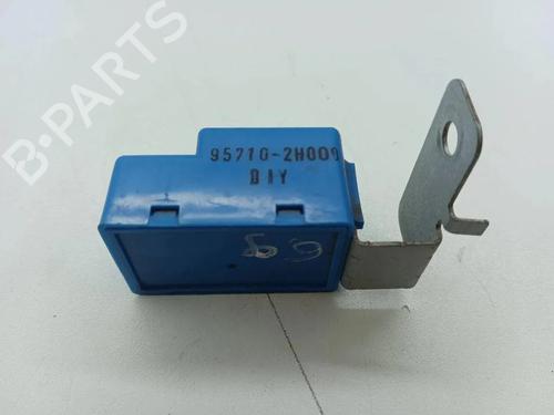 Electronic sensor HYUNDAI i30 Estate (FD) 1.6 CRDi | BP33919581M84 - Image 6