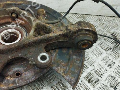 Right rear steering knuckle LAND ROVER RANGE ROVER SPORT I (L320) 2.7 D 4x4 | BP28894740M28 