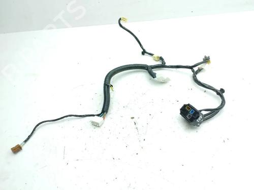 Used Wiring harness Wiring harness 33923212 33923212