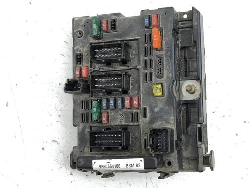 Zekeringkast PEUGEOT 307 SW (3H) 2.0 HDI 90 (90 hp) 28872202