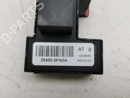 Switch NISSAN JUKE (F16_) 1.6 Hybrid | BP28865013I30
