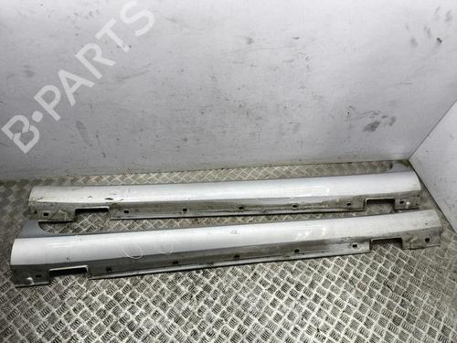 Used Right sideskirt Right sideskirt 38282812 38282812