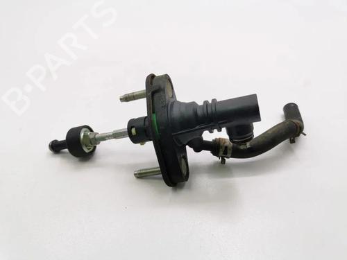 Used Clutch slave cylinder Clutch slave cylinder TOYOTA AURIS (_E18_) 1.4 D-4D (NDE180_, NDE180R) (90 hp) 28903339 28903339