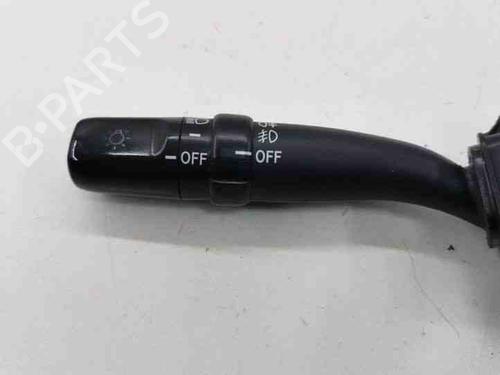 Comutador piscas / escovas TOYOTA COROLLA Verso (_E12_) 2.0 D-4D (CDE120_, CDE120R) | BP28868789I23