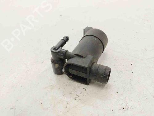 Washer pump VOLVO V70 II (285) D5 | BP28875713E24 