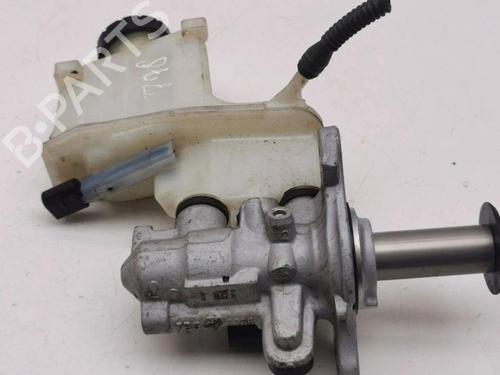 Used Brake master cylinder VW T-ROC (A11, D11) 1.0 TSI (116 hp) 28899661