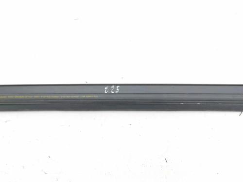 Gummiliste TESLA MODEL 3 (5YJ3) EV | BP33903196C142 - Image 5