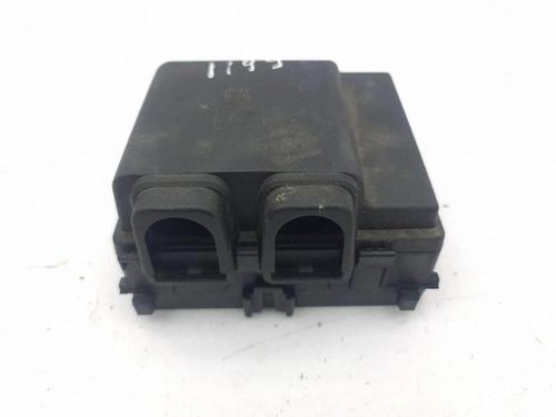 Used Fuse box Fuse box 38281786 38281786