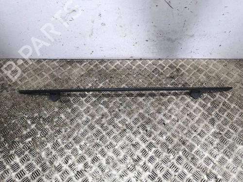 Used Front bumper reinforcement Front bumper reinforcement 37599085 37599085