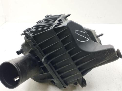 Used Air filter box CHRYSLER VOYAGER IV (RG, RS) 2.8 CRD (150 hp) 28890626