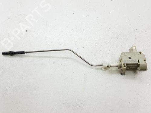 Brændstofdæksel aktuator VW PASSAT B6 Variant (3C5) 2.0 TDI 16V (140 hp) 28866059
