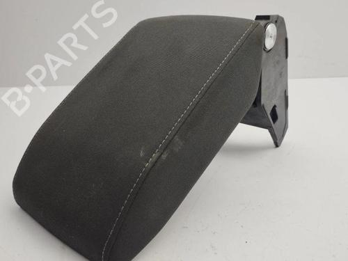 Accoudoir central VW GOLF VIII (CD1, DA1) 1.0 TSI (90 hp) 28898357