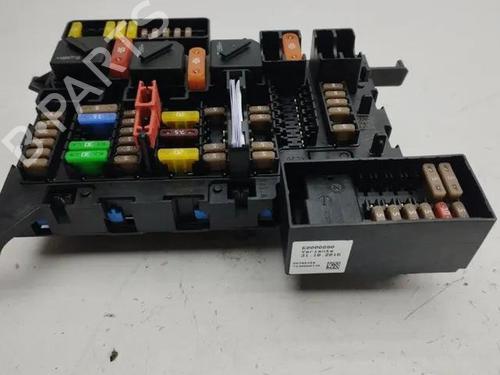 Used Fuse box BMW i3 (I01) Range Extender (170 hp) 28862306