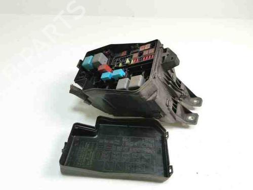 Used Fuse box TOYOTA RAV 4 III (_A3_) 2.2 D 4WD (ALA30_, ALA30R) (136 hp) 28868020