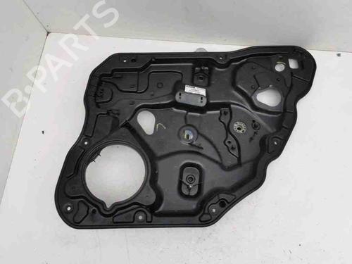 Alzavetro posteriore destra VOLVO XC60 I SUV (156) D5 (215 hp) 28900524