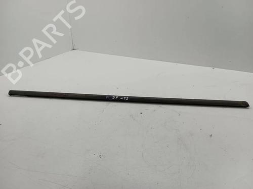 Dørliste Dørliste OPEL VECTRA C Estate (Z02) 1.9 CDTI (F35) (120 hp) 36081579 36081579