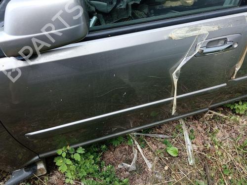 Used Left front door NISSAN X-TRAIL I (T30) 2.2 dCi 4x4 (136 hp) 28888672