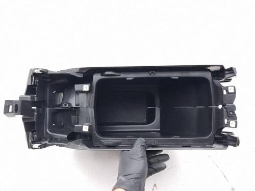 Middle console DS DS 7 Crossback (J4_, JR_, JC_) 1.5 BlueHDi 130 (JCYHZJ, JCYHZR) | BP38202099I22 - Image 4