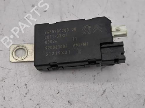 Used Electronic module OPEL ZAFIRA A MPV (T98) 2.0 DTI 16V (F75) (101 hp) 28853846