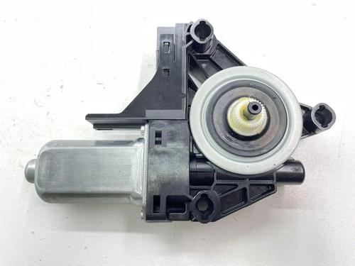 Left front window motor VOLVO V60 I (155) 1.6 DRIVe | BP28890354E21 - Image 4