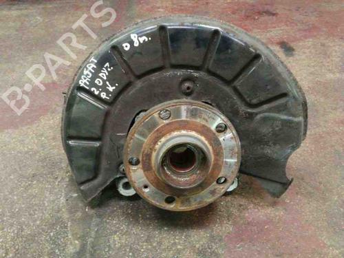 Used Left front steering knuckle VW PASSAT B6 (3C2) 2.0 TDI 16V (140 hp) 28884396