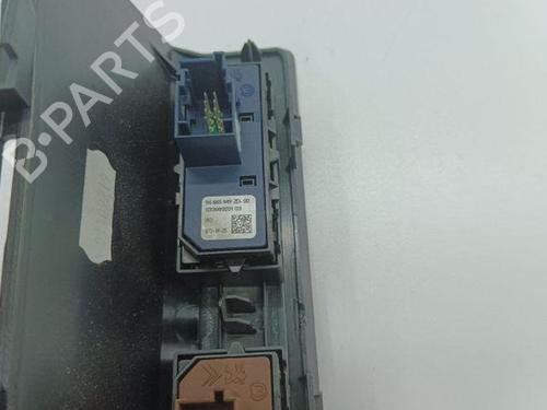 Switch CITROËN DS5 2.0 HDi 165 Hybrid4 4x4 | BP28846218I30 