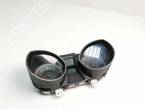 Used Instrument cluster Instrument cluster 33864899 33864899