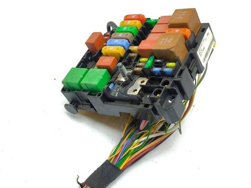 Fuse box PEUGEOT 2008 II (UD_, US_, UY_, UJ_, UR_, UC_) 1.2 PureTech 130 (USHNS, URHNS) | BP28879443E1 
