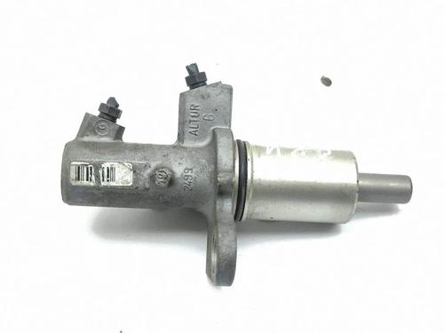 Brake master cylinder VW PASSAT B5.5 Variant (3B6) 1.9 TDI | BP40230860M77 - Image 4